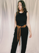 Load image into Gallery viewer, Vintage Leather Belt With Brass Detailing