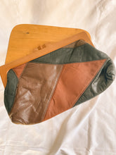Load image into Gallery viewer, Vintage Leather Clutch