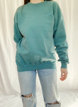Load image into Gallery viewer, Vintage Levi Strauss Sweatshirt